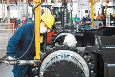 挖掘機變忙釋放積極信號，工程機械行業迎來復蘇新機